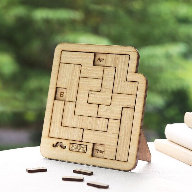 Daily Calendar Puzzle